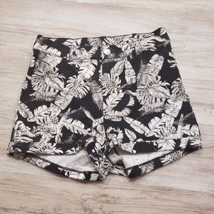 Black and White Leaf Patterned Shorts